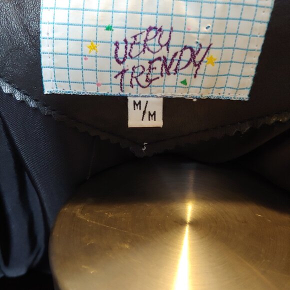 Vintage 80/90s Women's Leather Jacket - Picture 4 of 11